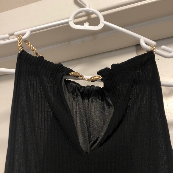 Black dress 👗 - Picture 2 of 3